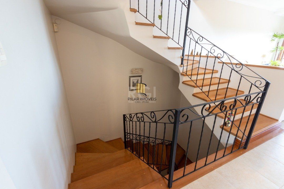 Casa para Venda - 358.78m², 3 dormitórios, sendo 1 suites, 3 vagas - Jardim Isabel