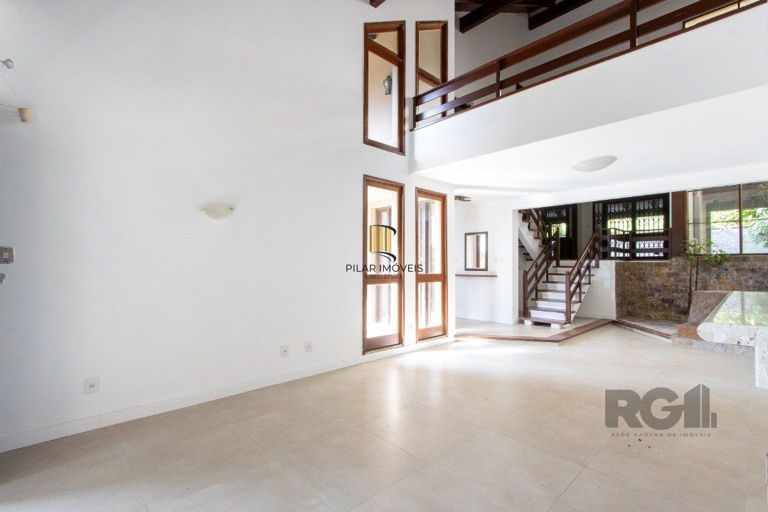 Casa de 3 dormitórios no Jardim Isabel com vista para o Guaíba.