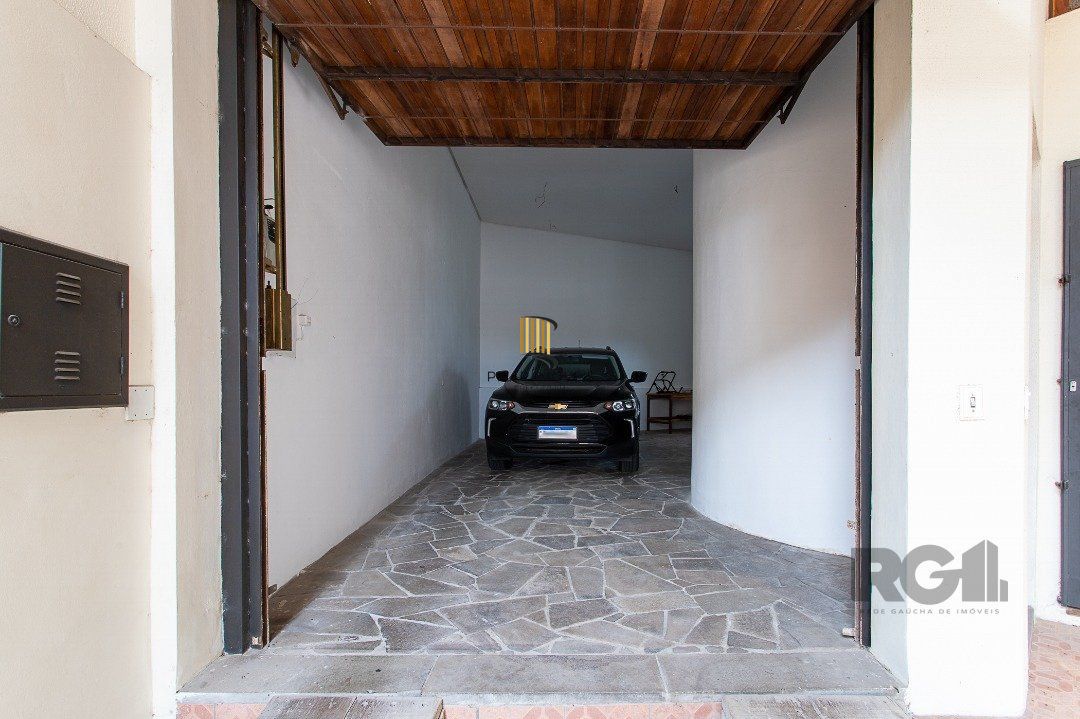 Prédio Comercial no bairro Pedra Redonda