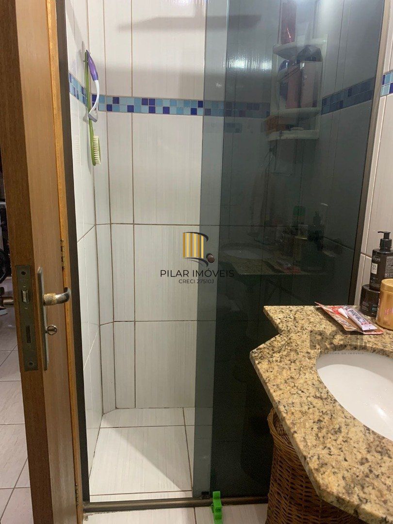 Casa 3 dormitórios no bairro Hípica