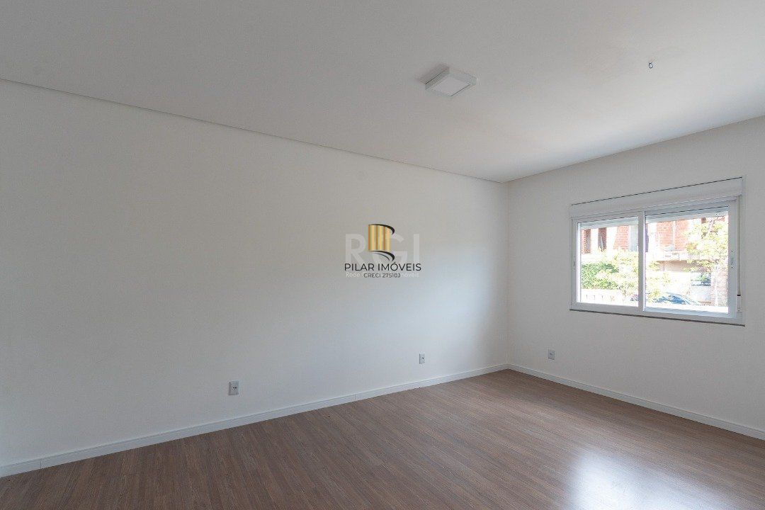 Casa Condominio para Venda - 219m², 3 dormitórios, sendo 1 suites, 2 vagas - Vila Nova