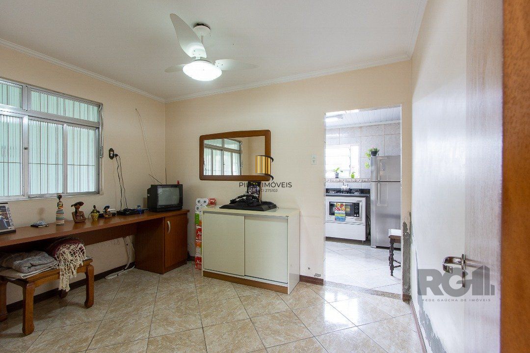 Casa 3 dormitórios no bairro Tristeza