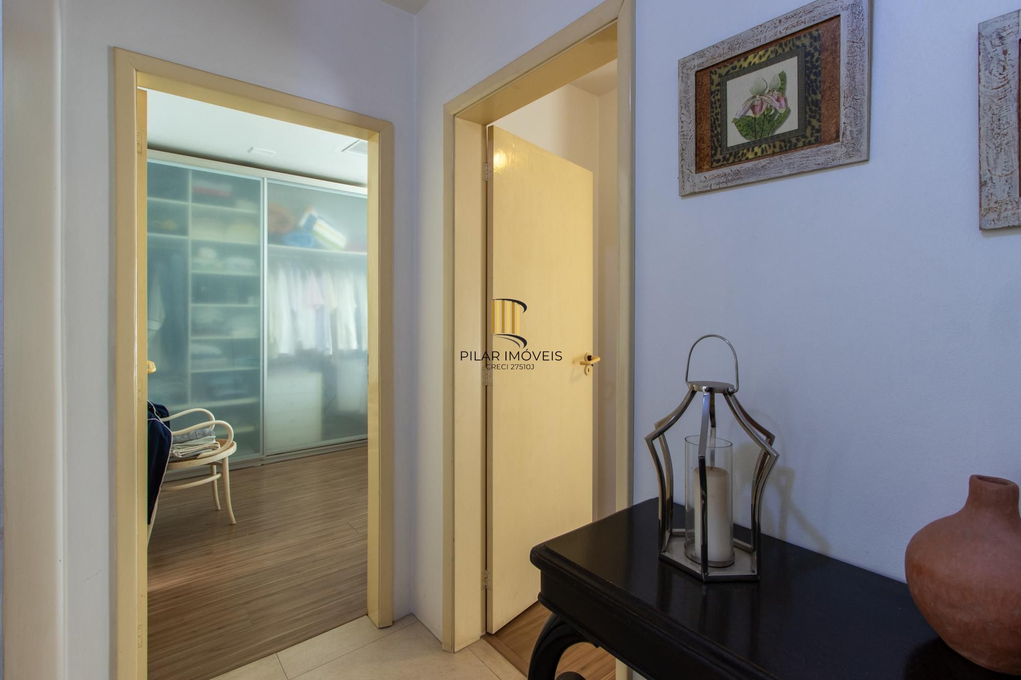 Casa com piscina Bairro Cristal