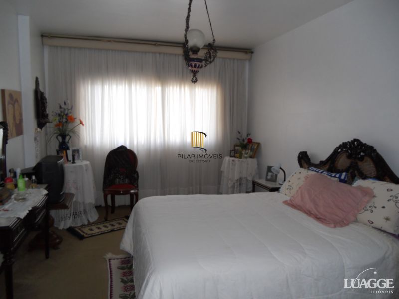 Casa 3 dormitórios no bairro Santa Tereza