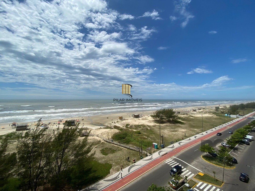 Apartamento à Beira Mar