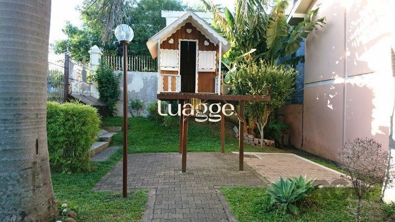 Casa em condomínio, com 57,66m² de área privativa 2 dormitórios transformados em 1 e 1 vaga coberta e escriturada