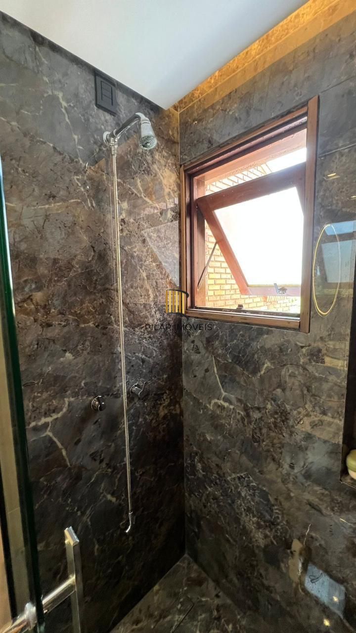 Casa em condomínio fechado para venda no bairro Jardim Isabel, com aproximadamente 204m² de área privativa,.