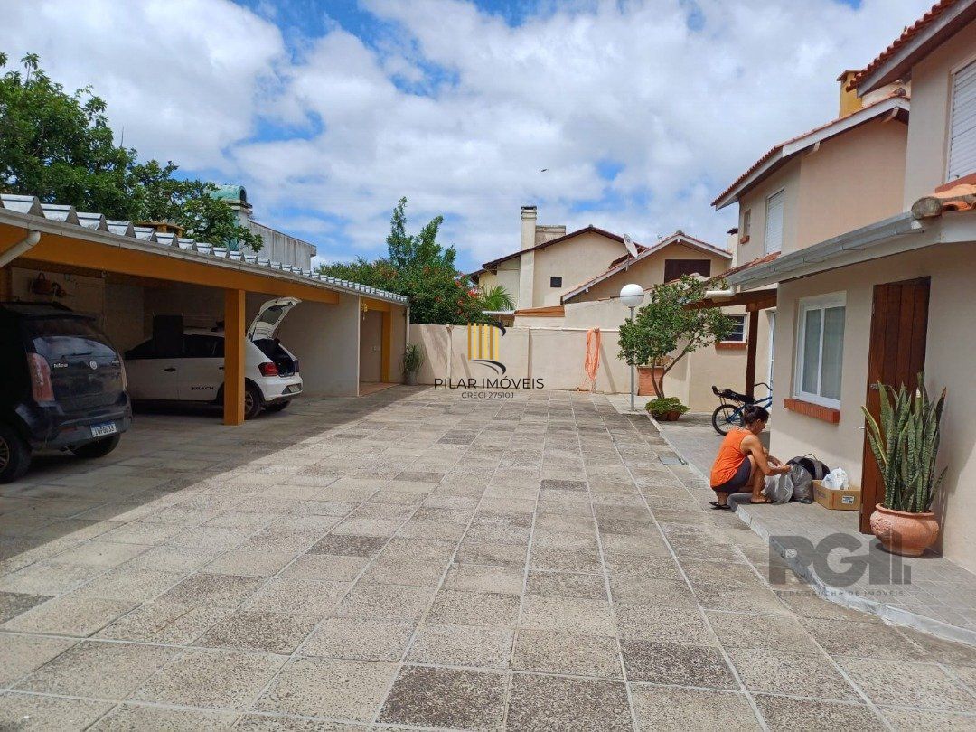 Casa de Condomínio 2 dormitórios no bairro Capão Novo