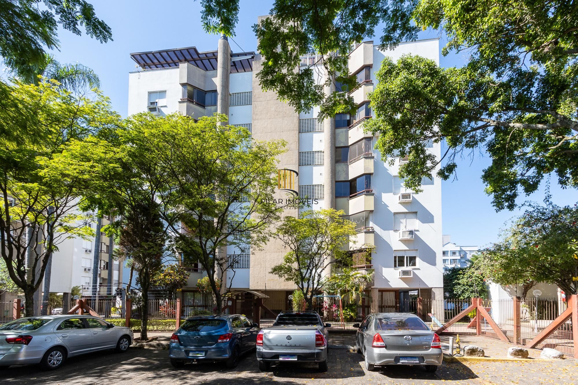 Cobertura 3 dormitórios no bairro Cavalhada