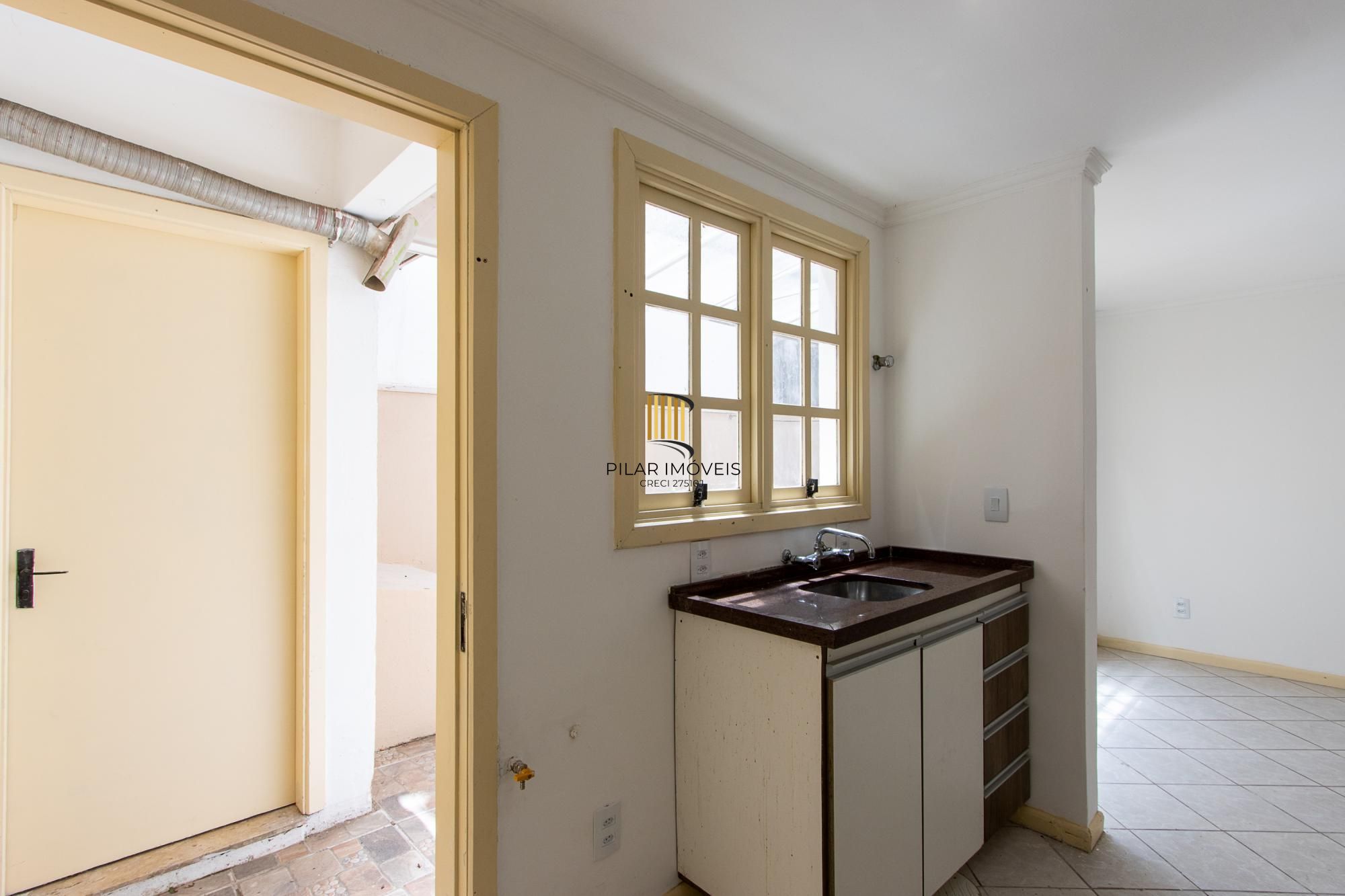 Casa em condomínio, 3 dormitórios (1 suite) 2 vagas - Jardim Isabel