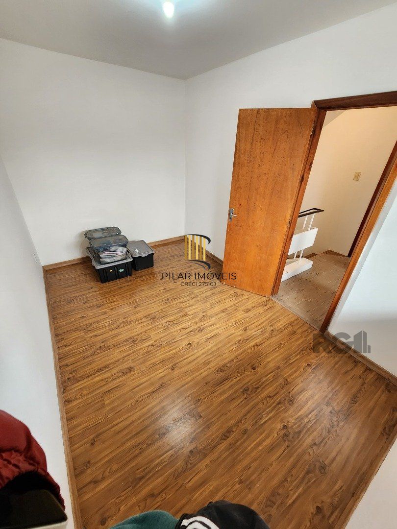 Casa 4 dormitórios no bairro Santa Tereza