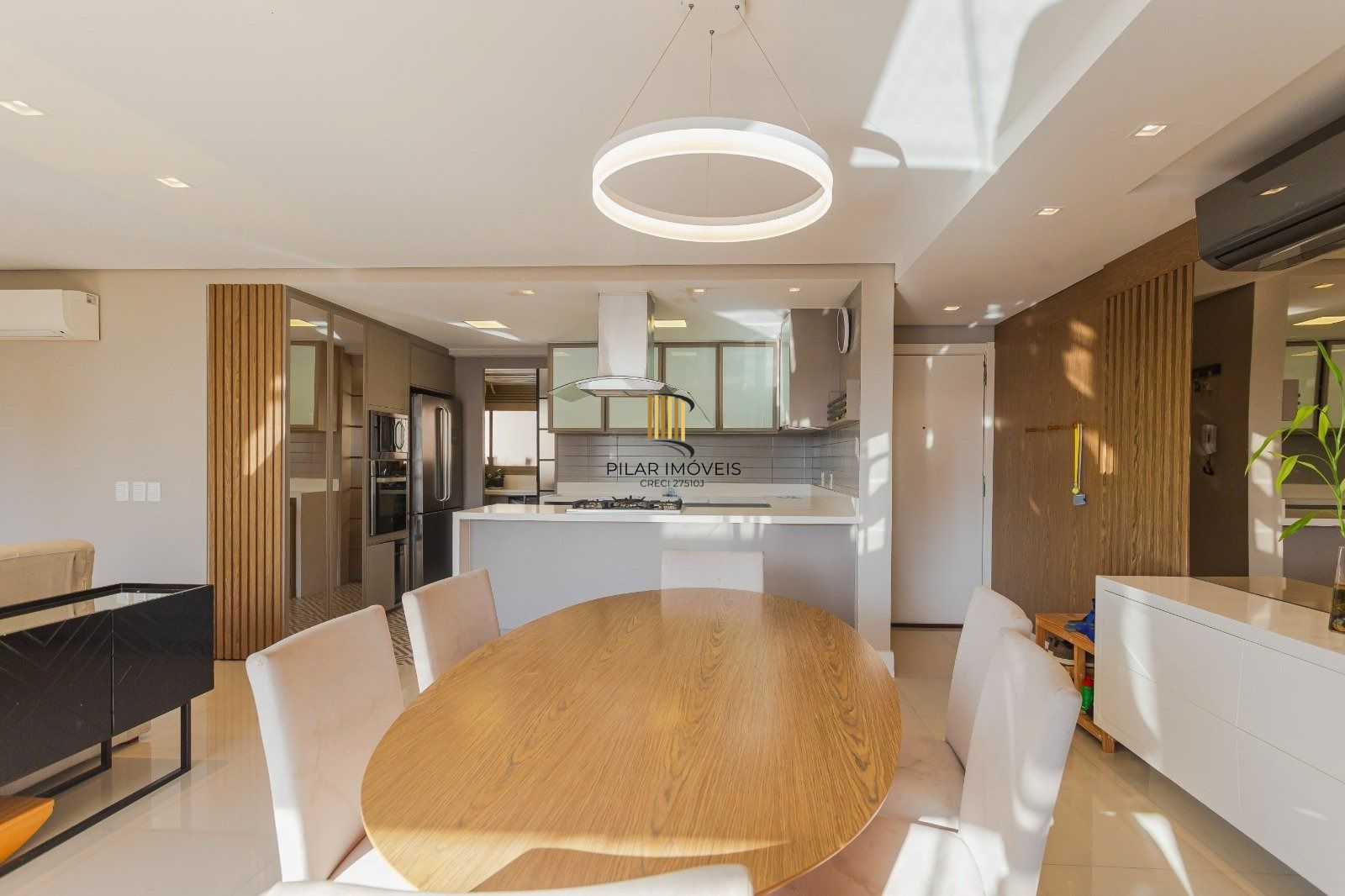 3 dormitórios, com 2 vagas no Life Square Menino Deus!