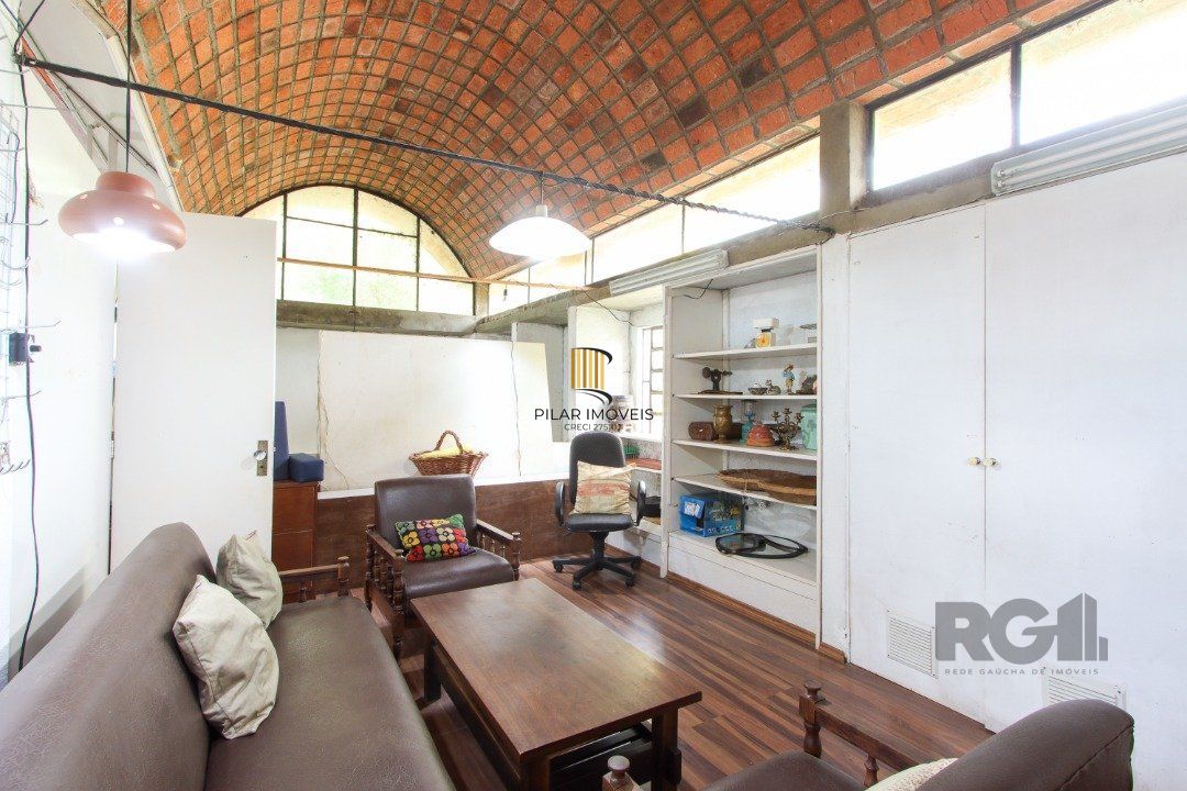 Casa para Venda - 393m², 4 dormitórios, sendo 2 suites, 4 vagas - Ipanema