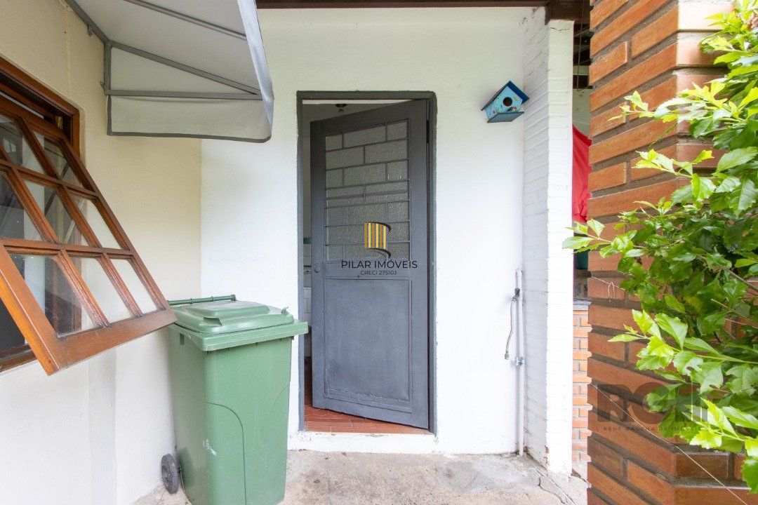 Casa para Venda - 440m², 3 dormitórios, sendo 1 suites, 2 vagas - Santa Tereza
