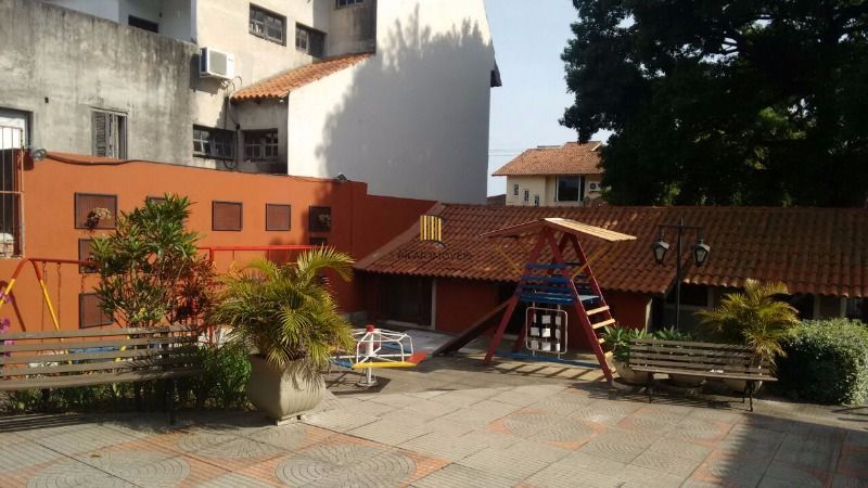 Casa Condominio para Venda - 173m², 3 dormitórios, sendo 1 suites, 2 vagas - Tristeza
