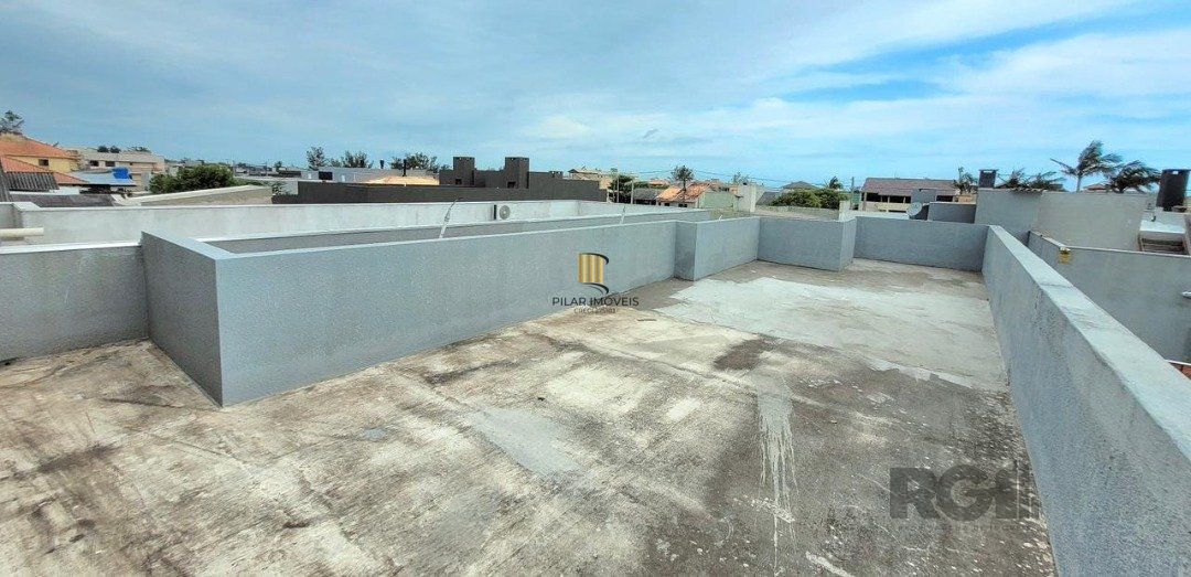 Casa ,residência possui 3 dormitórios, 1 suíte