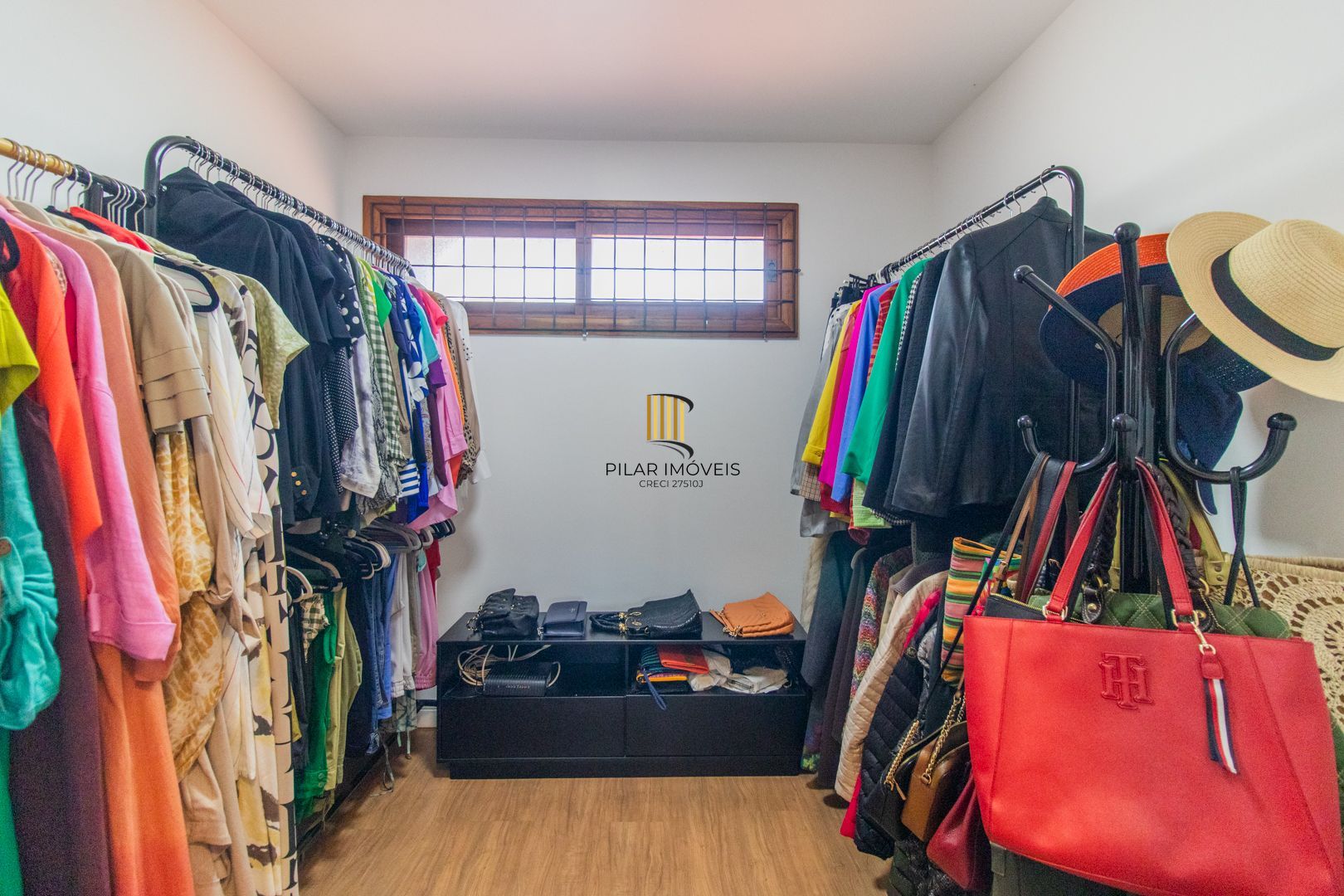 Casa para Venda - 410m², 3 dormitórios, sendo 3 suites, 2 vagas - Ipanema