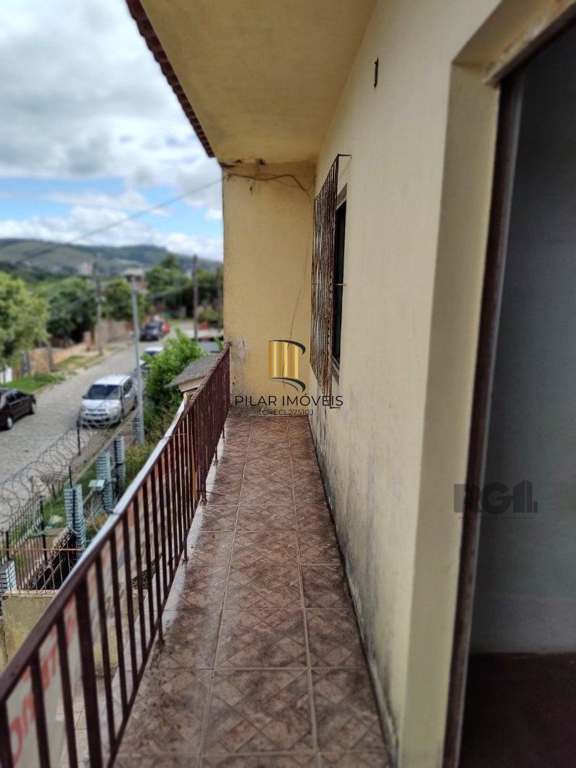 Casa para Venda - 247.37m², 4 dormitórios, 4 vagas - Partenon