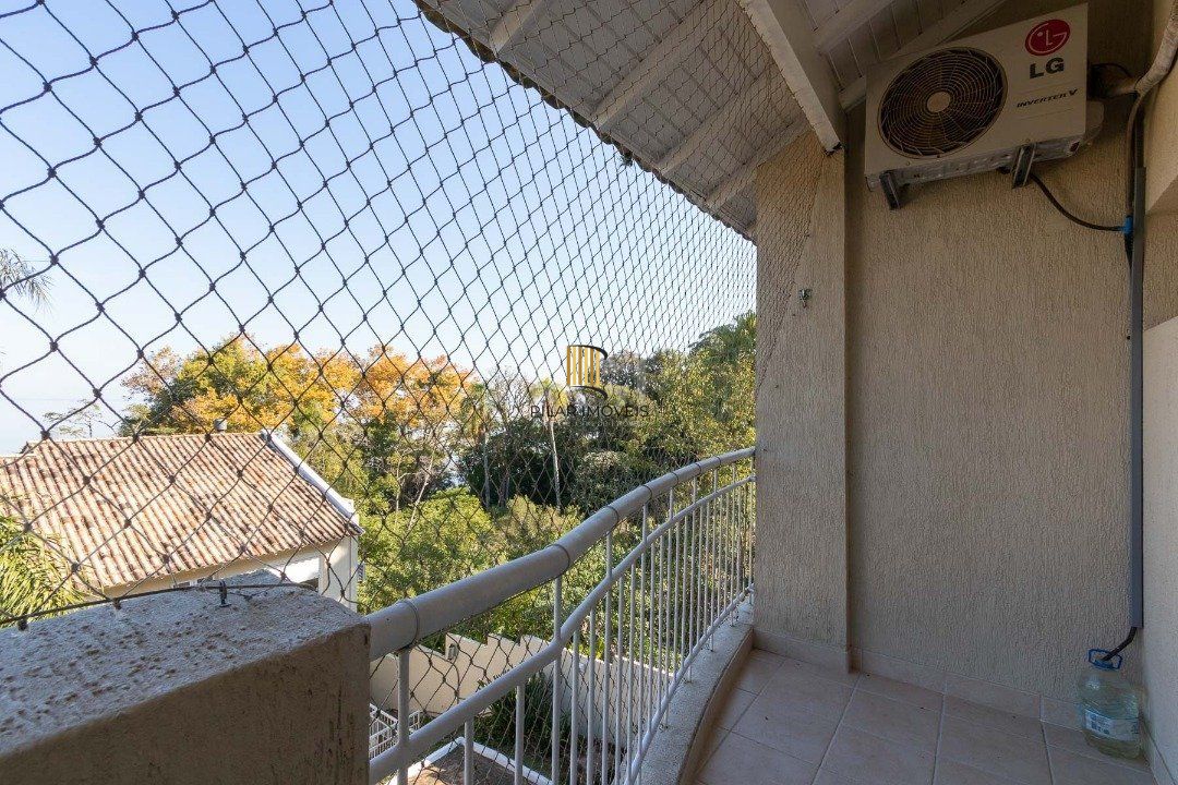 Casa Condominio para Venda - 245.29m², 3 dormitórios, sendo 1 suites, 2 vagas - Pedra Redonda