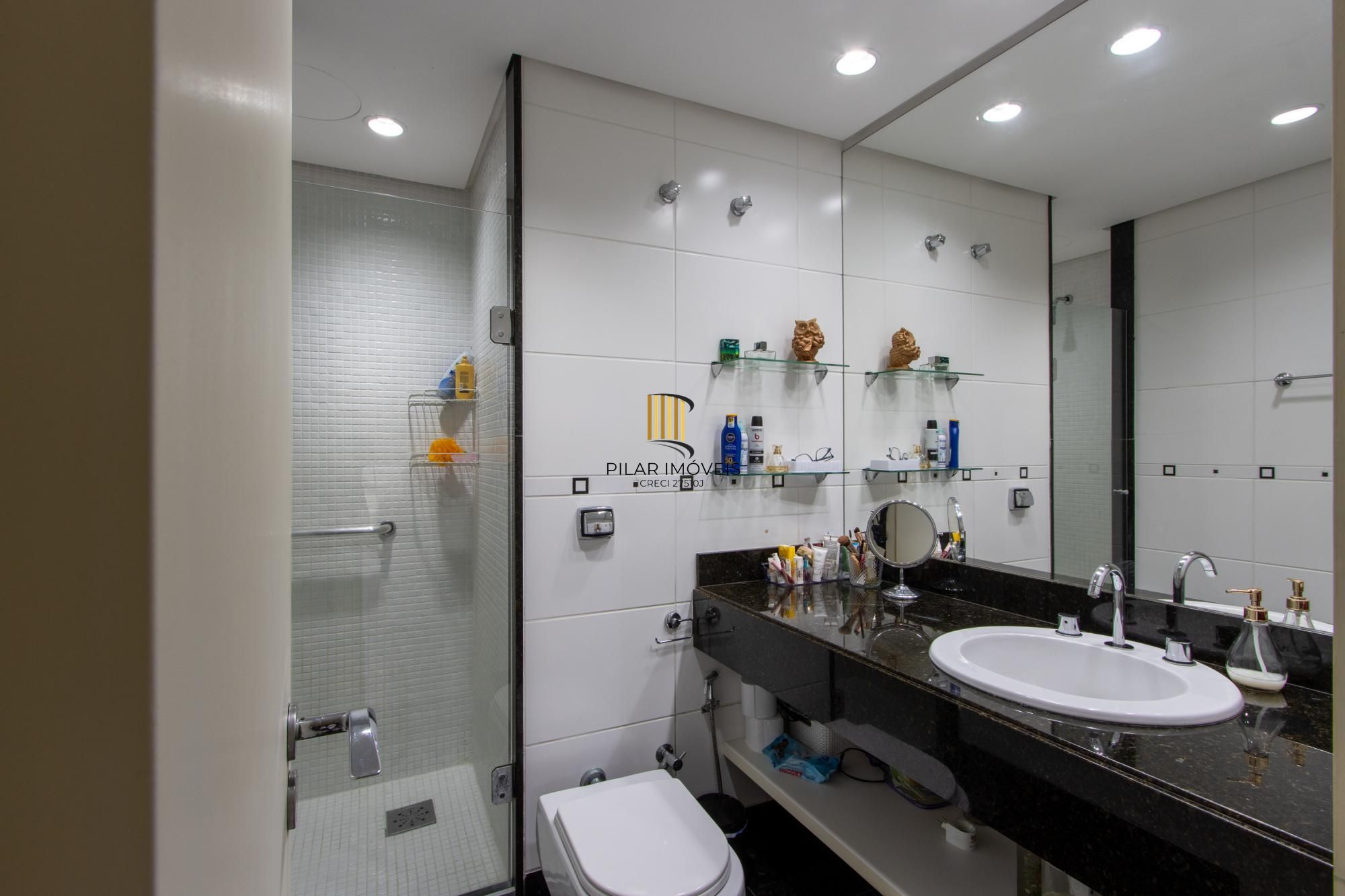 EXCELENTE APARTAMENTO COM VISTA LIVRE PARA O GUAÍBA!!