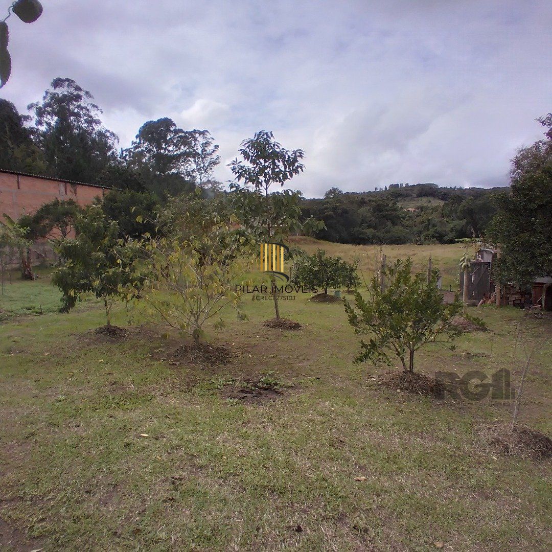 Casa 4 dormitórios no bairro Restinga