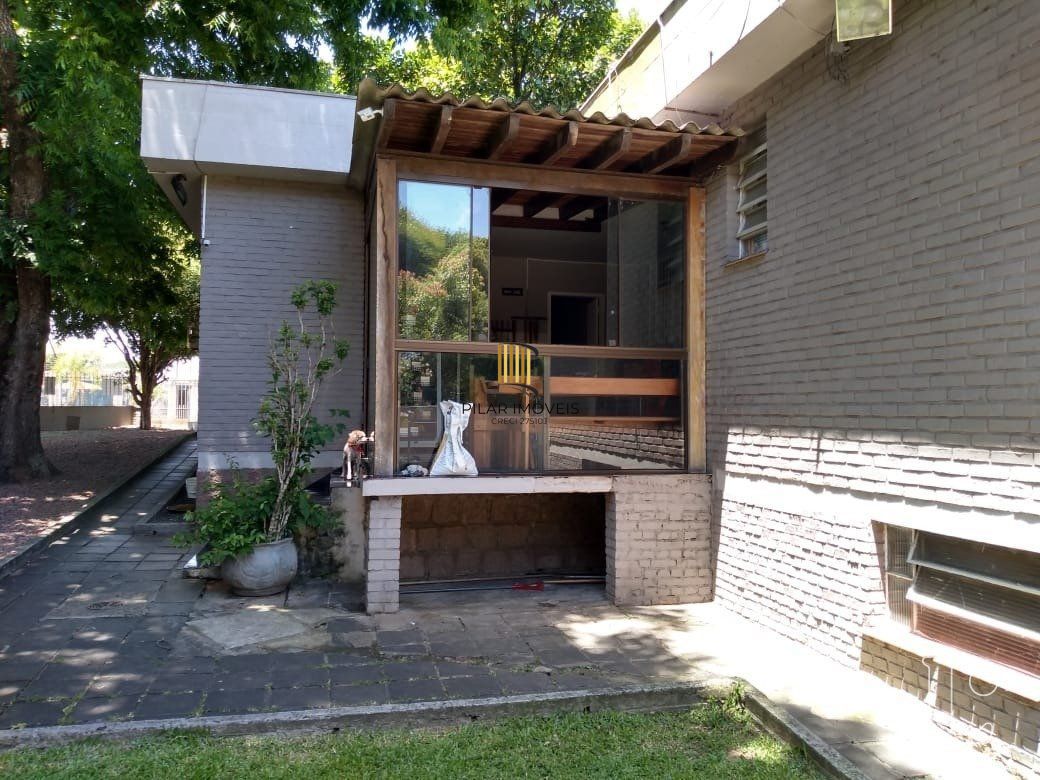 Casa para Venda - 300m², 5 dormitórios, sendo 1 suites, 1 vaga - Ipanema