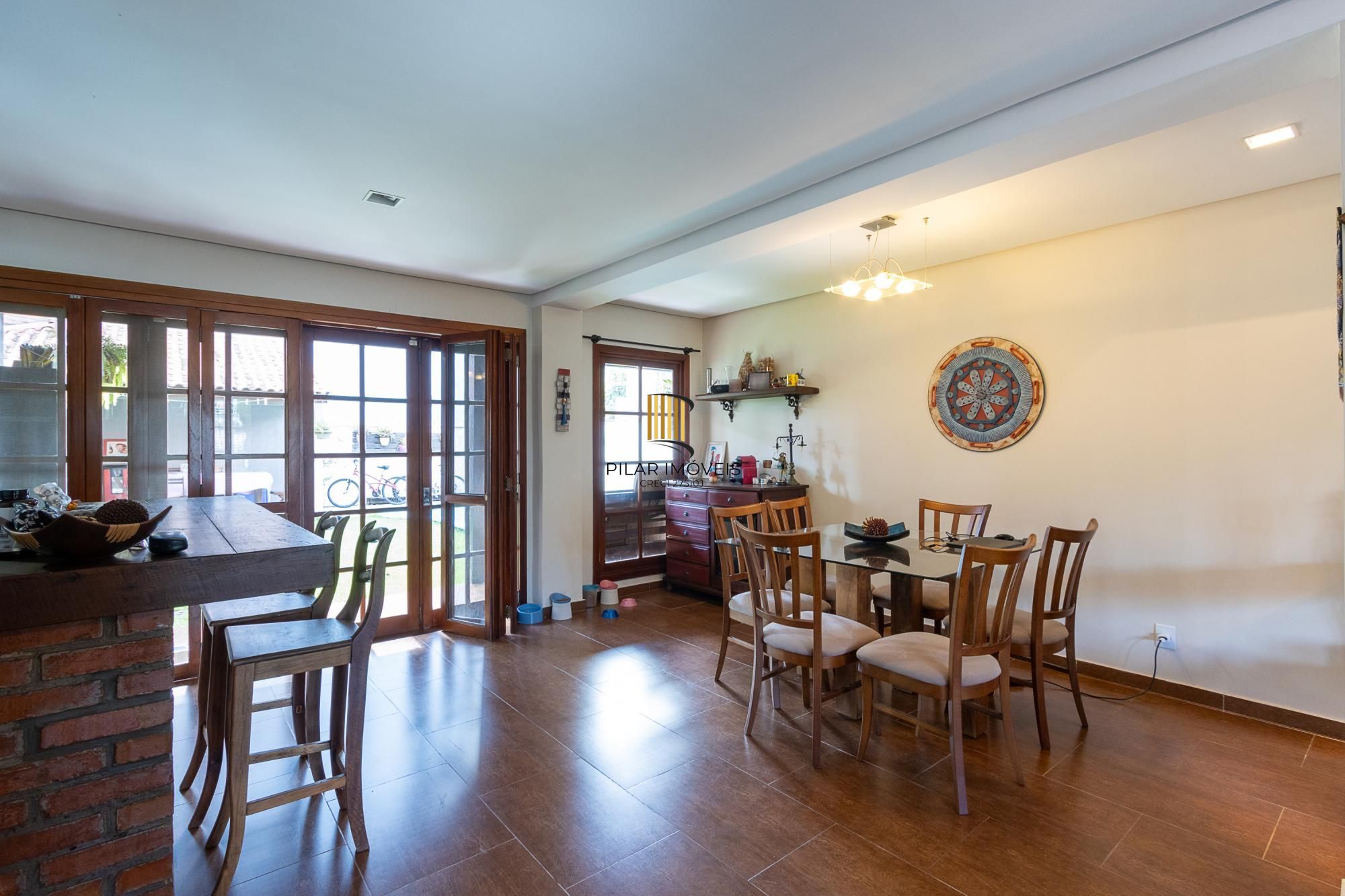 LINDA CASA NA HÍPICA