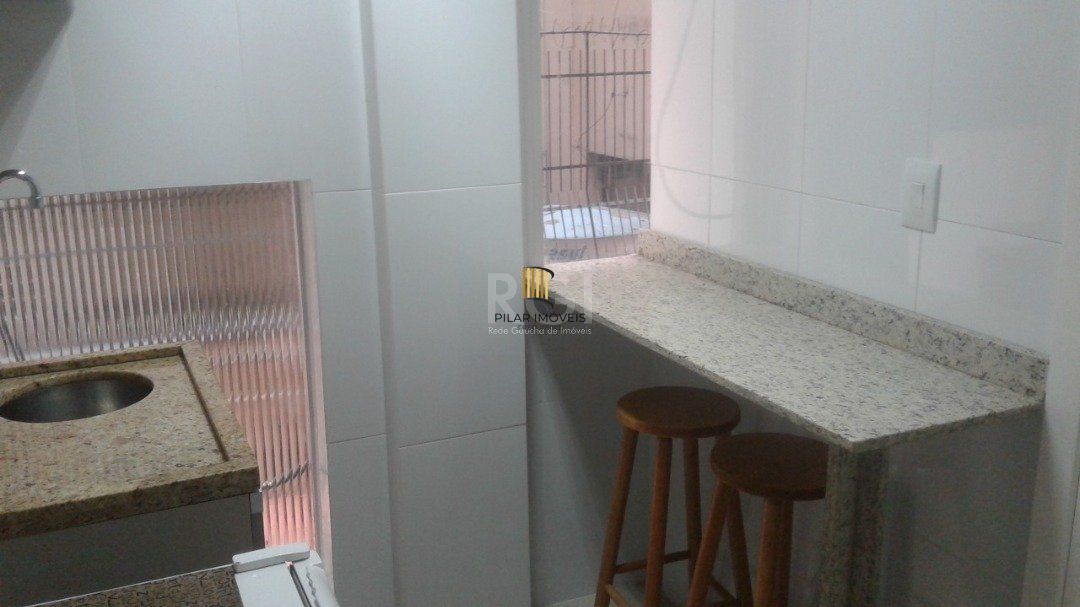 Com uma área privativa de 77.9m² e área total de 110.3m², essa sala é perfeita