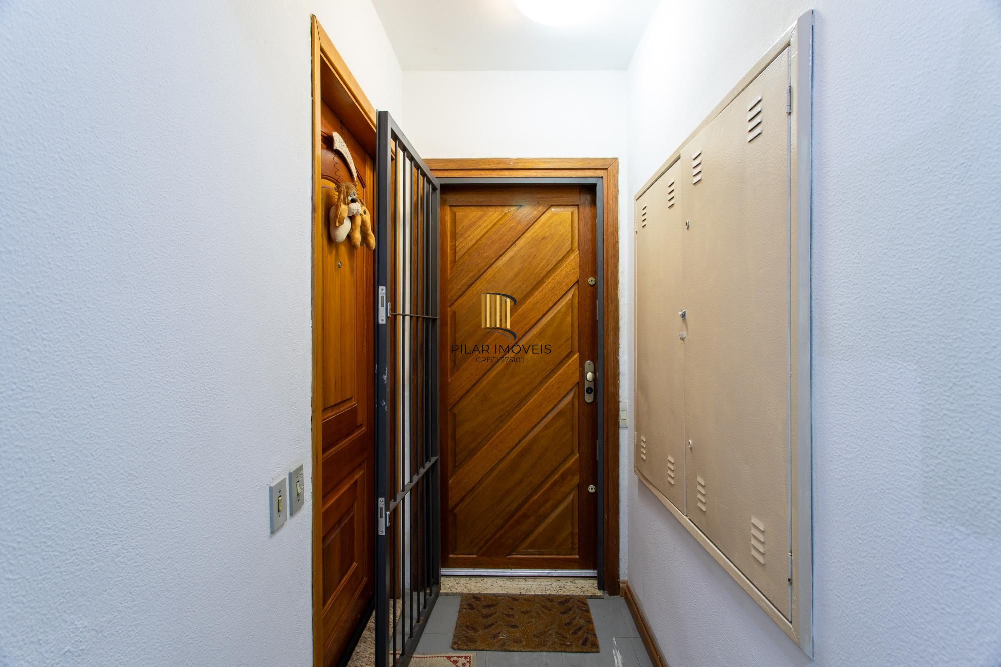Excelente Apartamento 2 Dormitórios na Av. Wenceslau Escobar