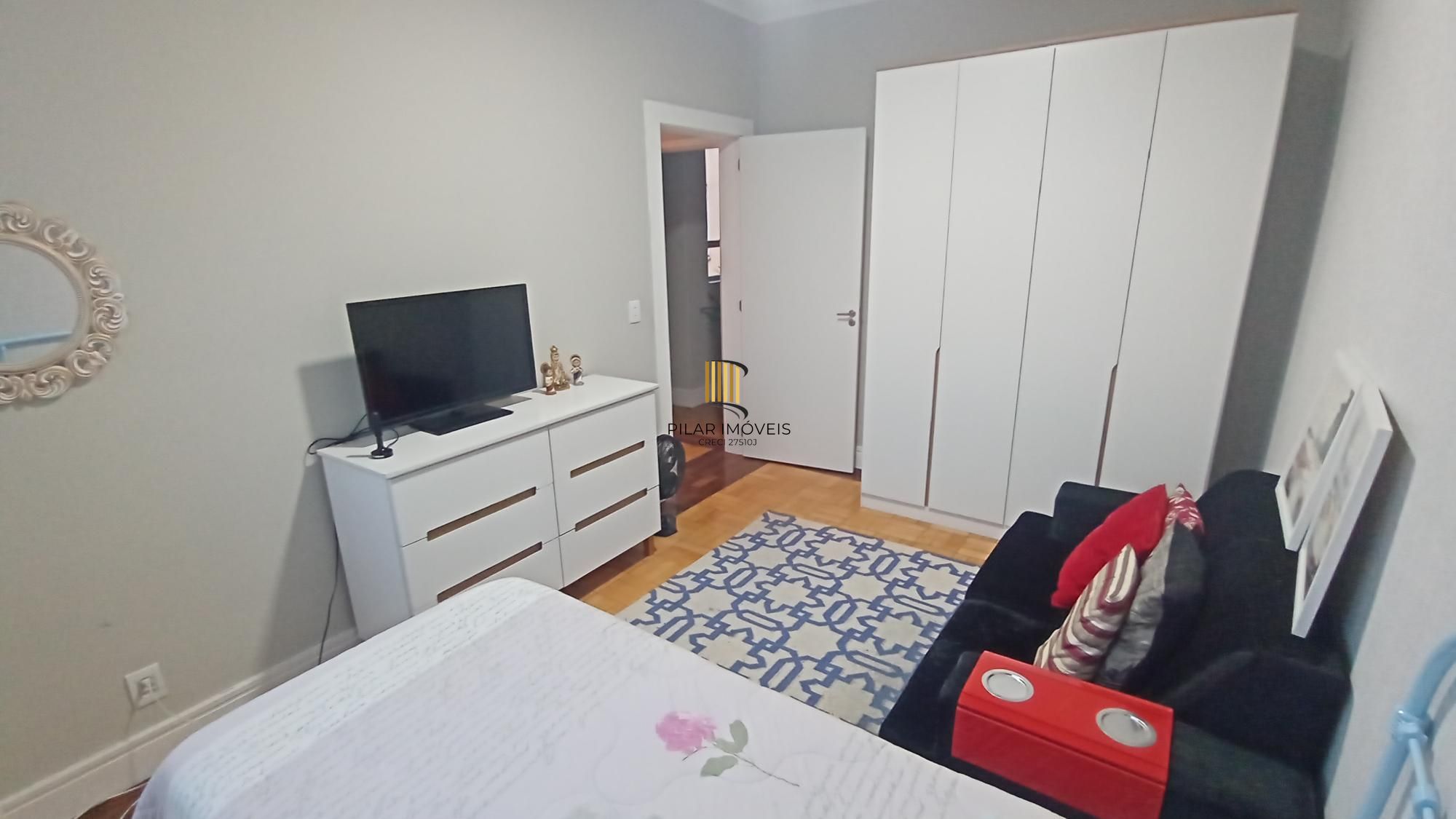 Apartamento com 4 dormitórios no Centro de Porto Alegre