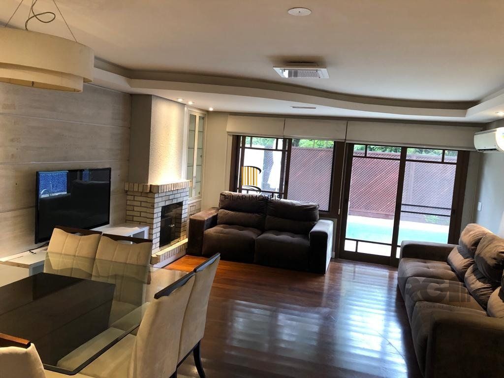 Casa de Condomínio 4 dormitórios no bairro Vila Assunção