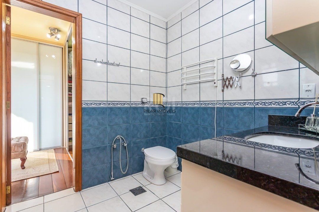 Casa 3 dormitórios no bairro Teresópolis