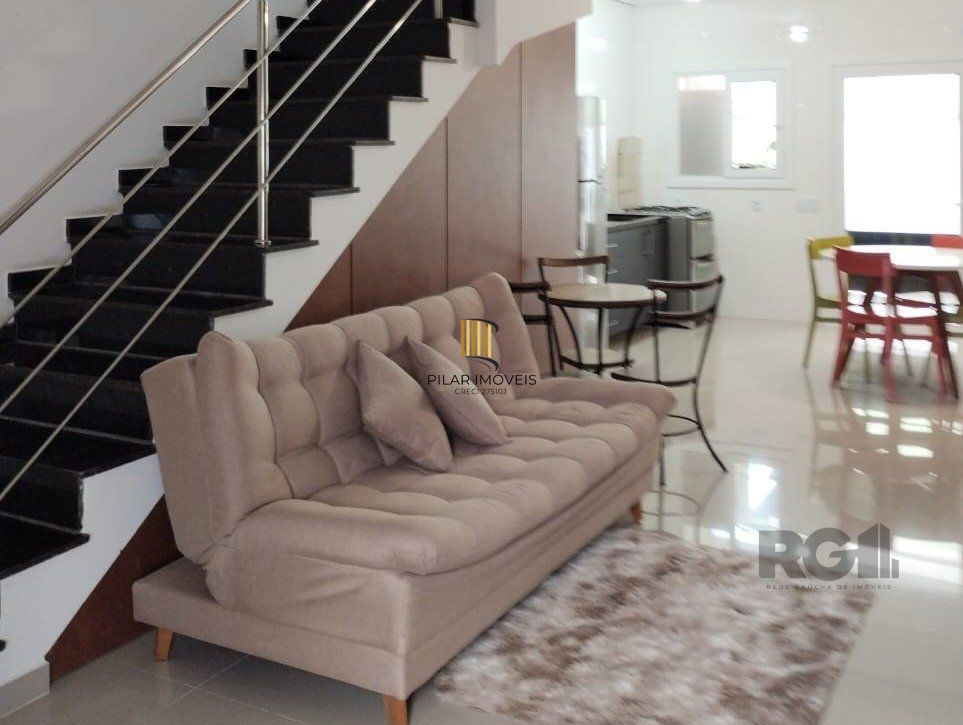 Casa para Venda - 178.4m², 3 dormitórios, sendo 1 suites, 2 vagas - Hípica