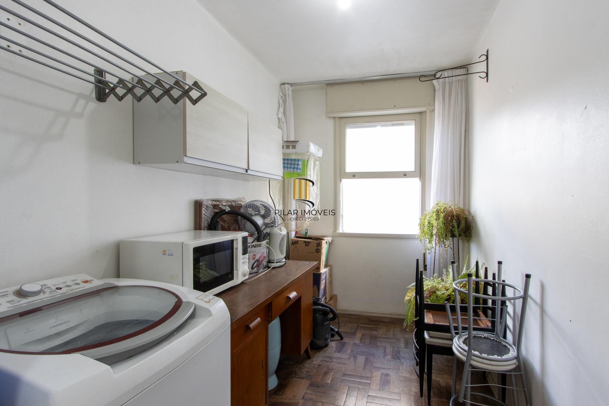 Apartamento de 3 dormitórios com uma vaga de garagem à venda no bairro Menino Deus – Porto Alegre