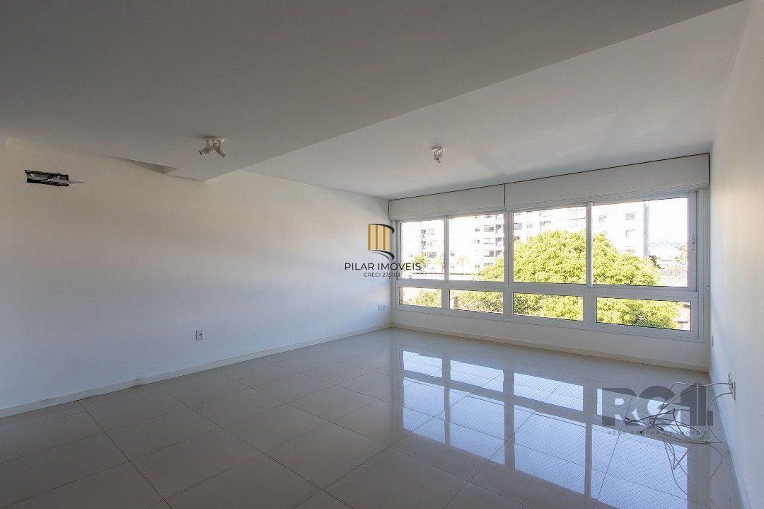 Apartamento 3 dormitórios no bairro Camaquã
