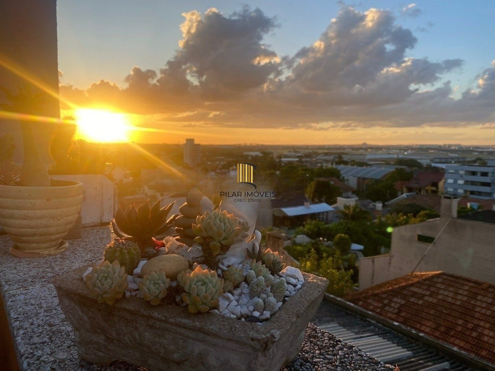Cobertura Exclusiva de 2 Dormitórios com Vista Deslumbrante e Projeto de Arquitetura Inovador!