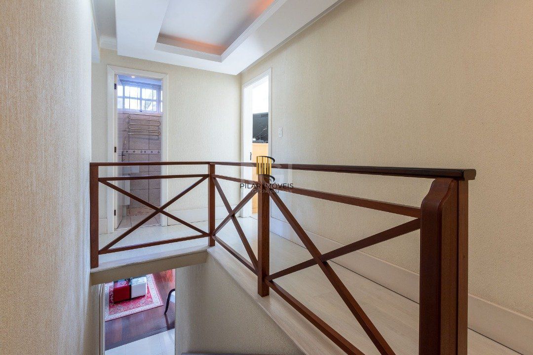 Casa para Venda - 256.5m², 3 dormitórios, sendo 1 suites, 2 vagas - Espirito Santo