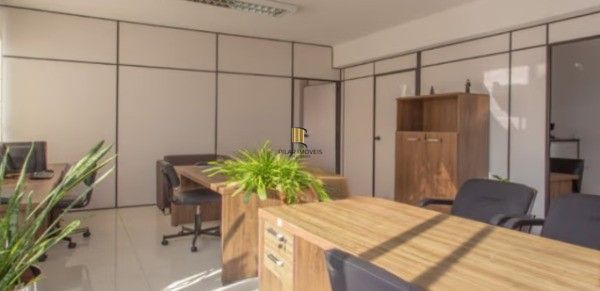 Sala Comercial 1 dormitório no bairro Centro Histórico