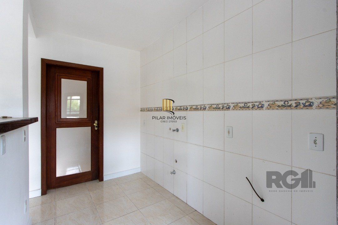 Sobrado 2 dormitórios  mais terreno de esquina de 192m2
