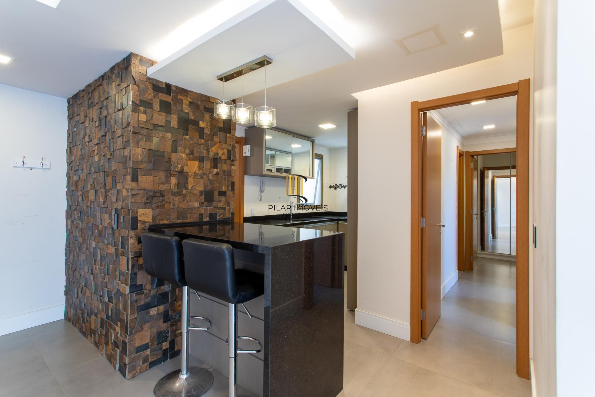 Apartamento no Pedra Bonita/ 3 dormitórios sendo 1 suítes e 1 vaga de garagem