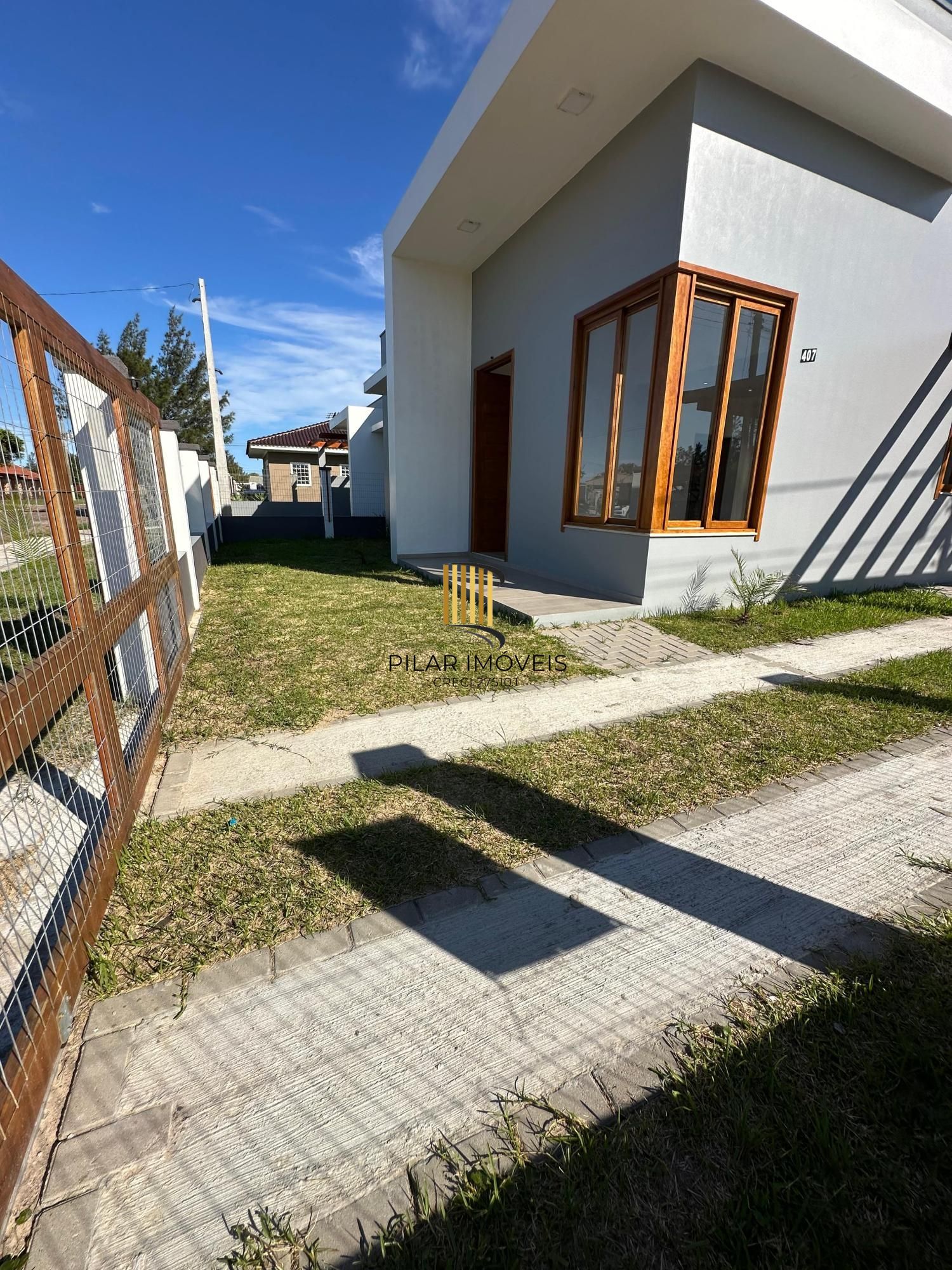 Casa 2 dormitórios no bairro Presidente