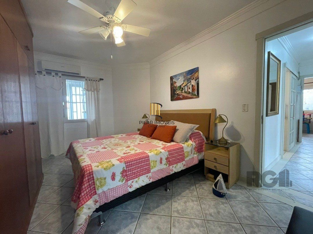 Casa 4 dormitórios no bairro Centro