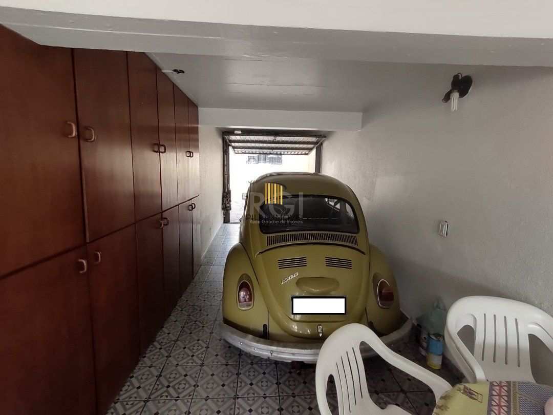 Casa para Venda - 200m², 4 dormitórios, sendo 1 suites, 3 vagas - Ipanema