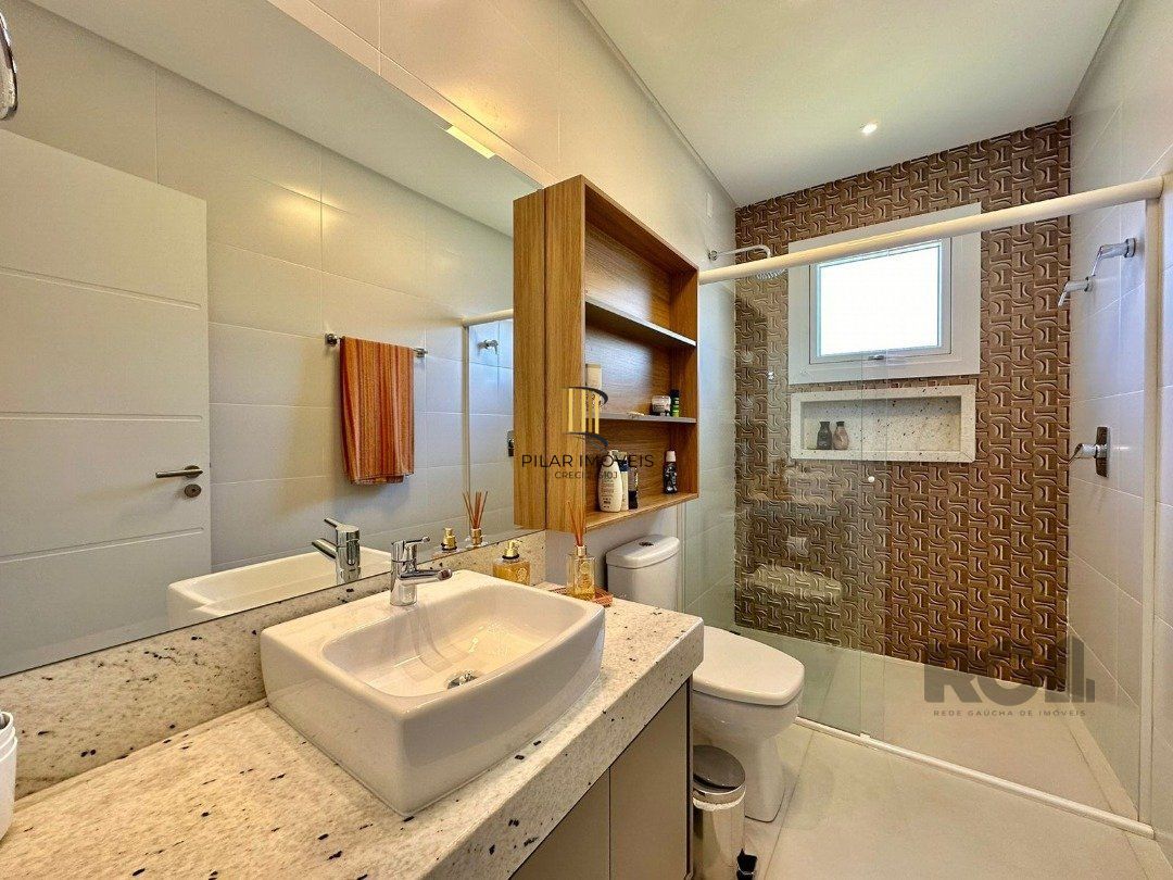 Casa 4 dormitórios no bairro Atlântida