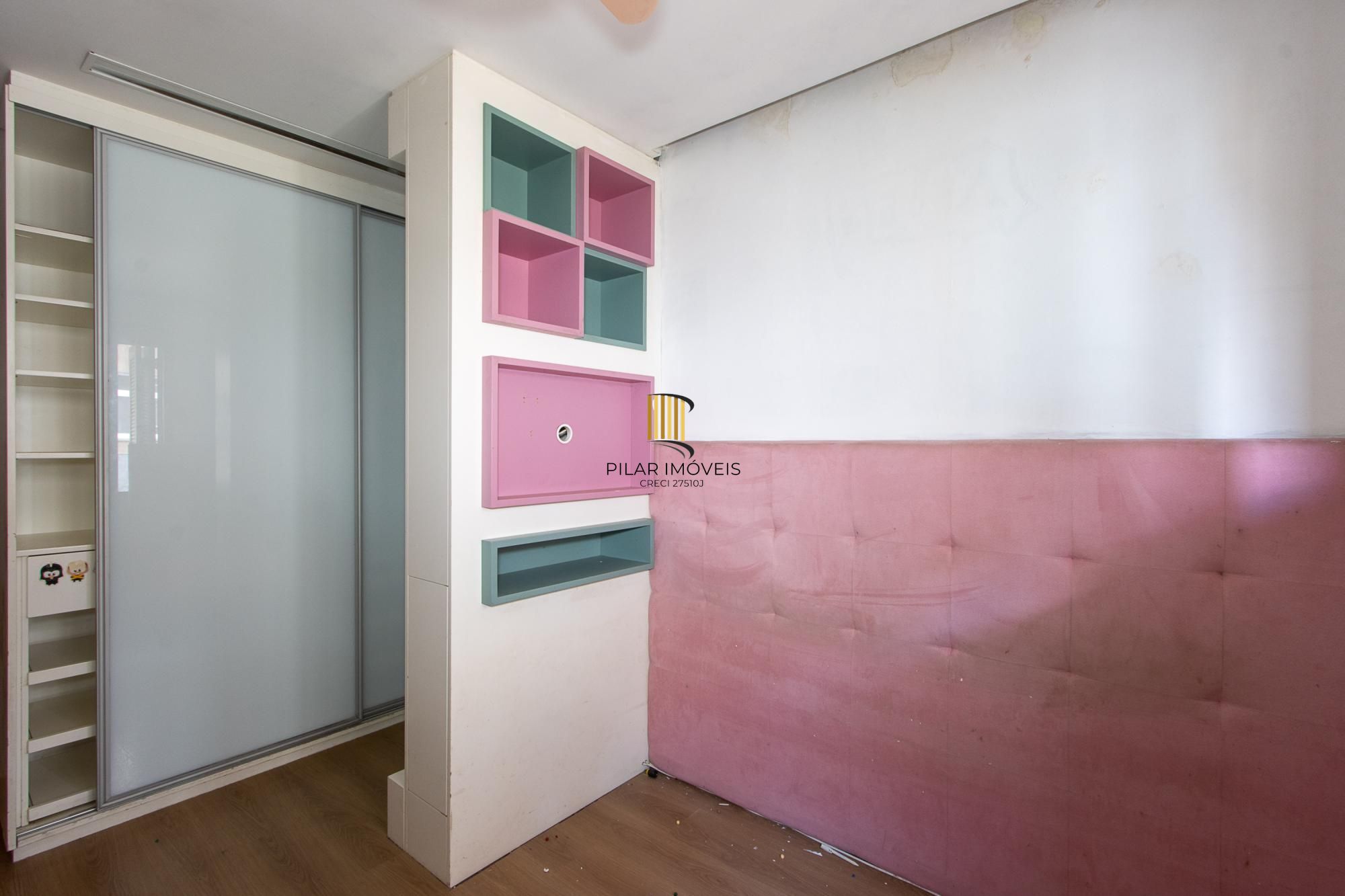Casa em condominio Zona Sul, desocupada