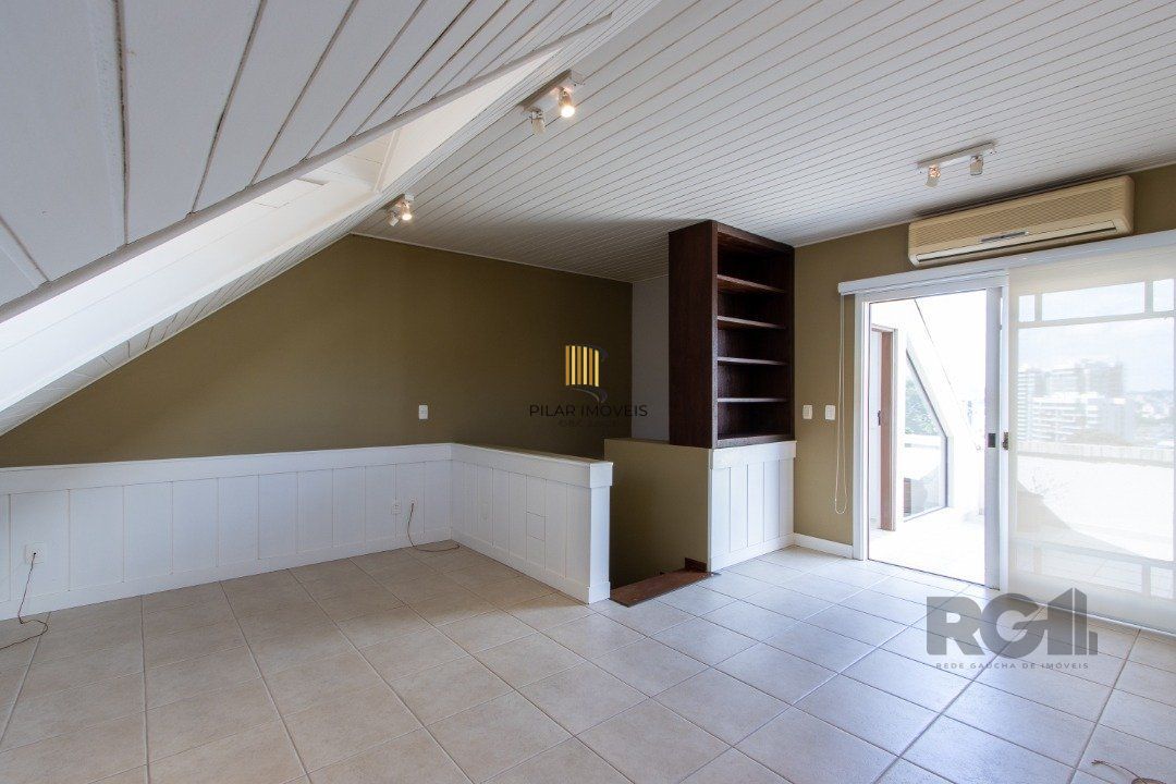 Casa condomínio | 3 Quartos | 1 Suíte | 2 Vagas | 249,20m2 Privativos | Bairro Assunção