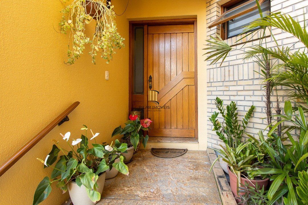 Casa de Condomínio 3 dormitórios no bairro Tristeza