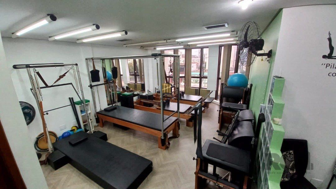 sala com 35,60 m²  de área privativa no edifício Erico Veríssimo Center