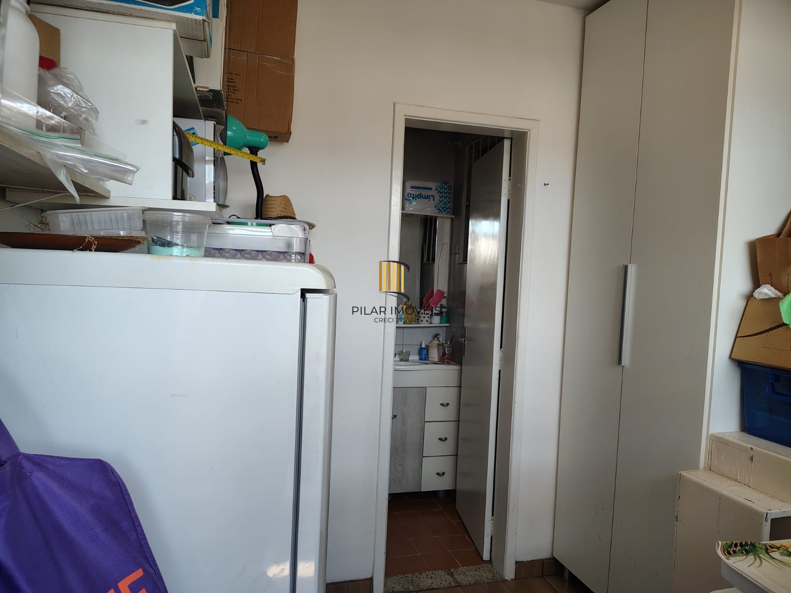 Apartamento de 2 dormitórios, 2 banheiros e 1 vaga no bairro Cristal.