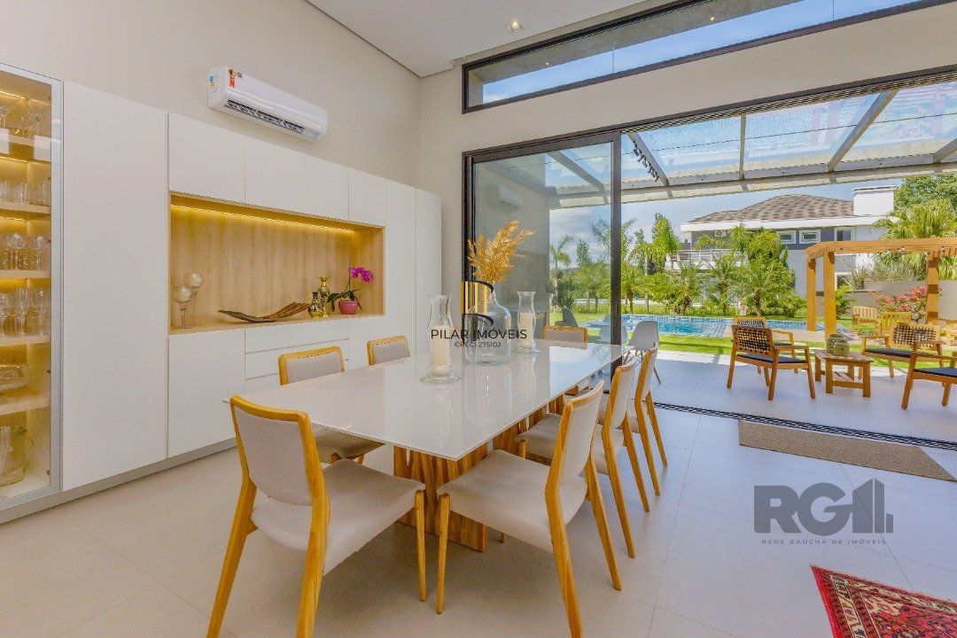 Casa de Condomínio 3 dormitórios no bairro Belém Novo